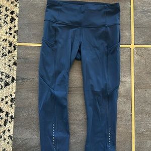 Navy blue Lulu legging. Size 6